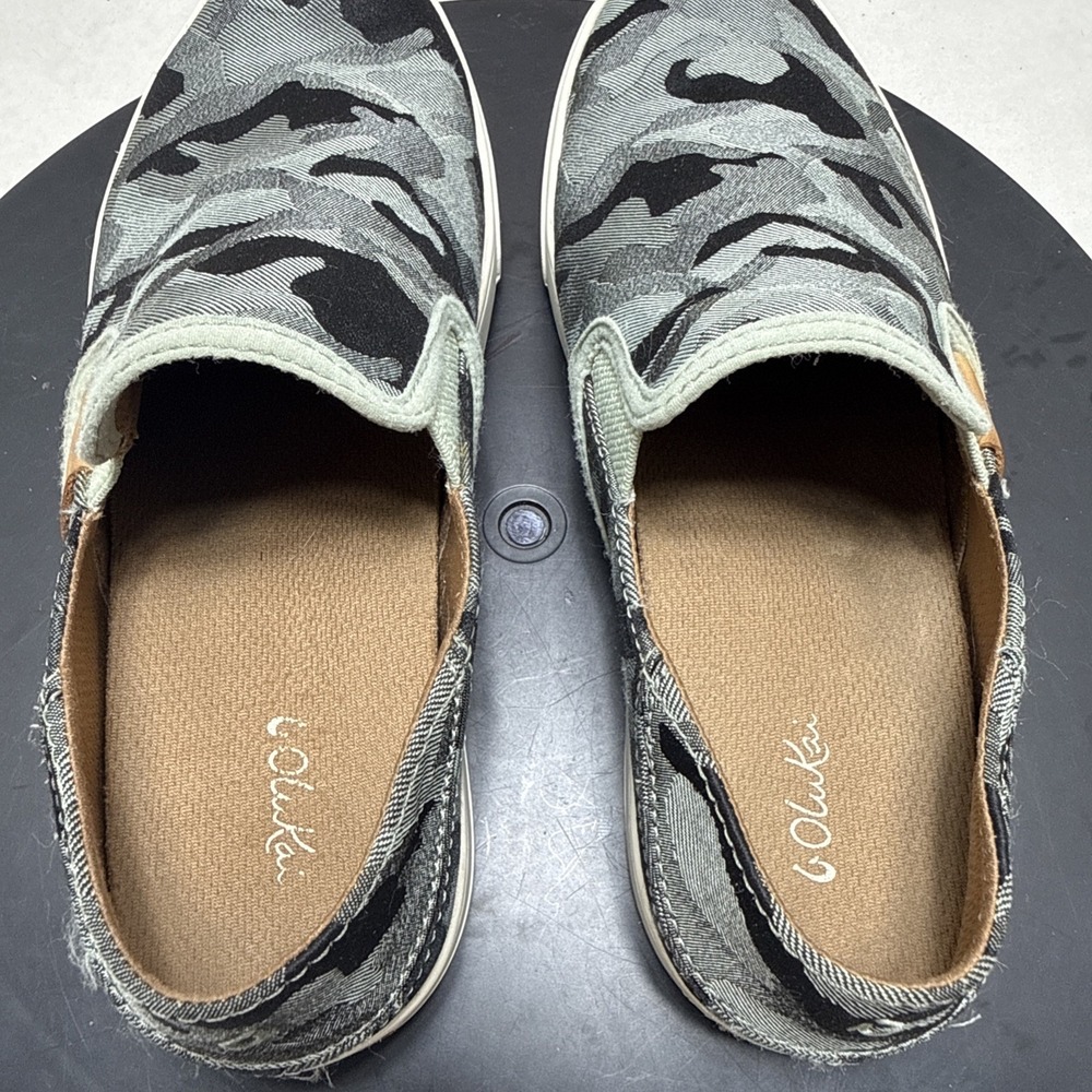 OluKai Pehuea Pa'i Gray Camo Slip On Sneakers Women 8.5 20360-GHKE - Picture 5 of 8